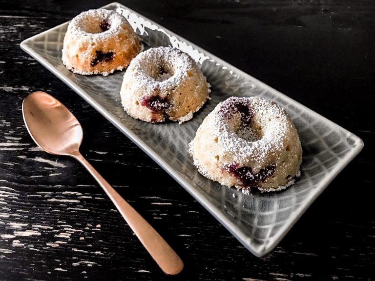 Kirsch-Zitronen-Dinkel Cake| Skyr Power Mini Gugelhupf Skyr Kirsche