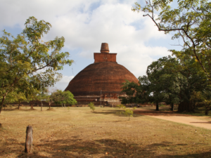 Sri Lanka Sehenswürdigkeiten und highlights Anuradhapura uralte Tempel